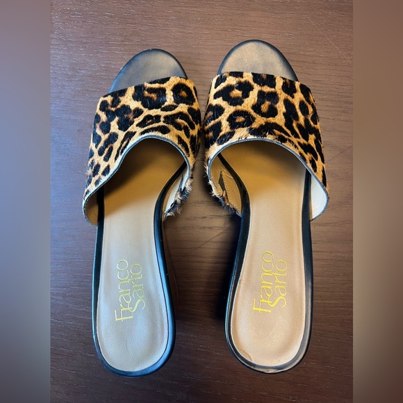 Franco Sarto women’s McKenna-style calf hair cheetah wedge sandal. 8.5. 3” heel. - Picture 3 of 9
